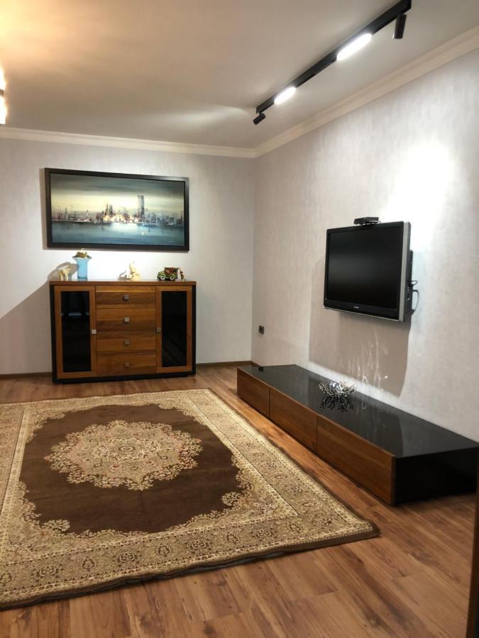 Stylish Apartments In The Heart Of The City! Tasjkent Buitenkant foto