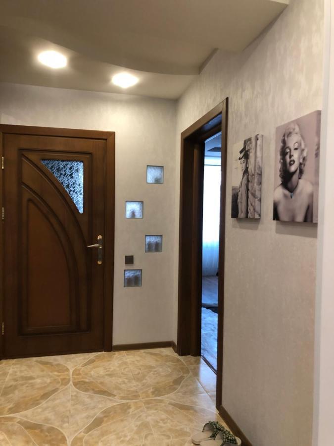 Stylish Apartments In The Heart Of The City! Tasjkent Buitenkant foto