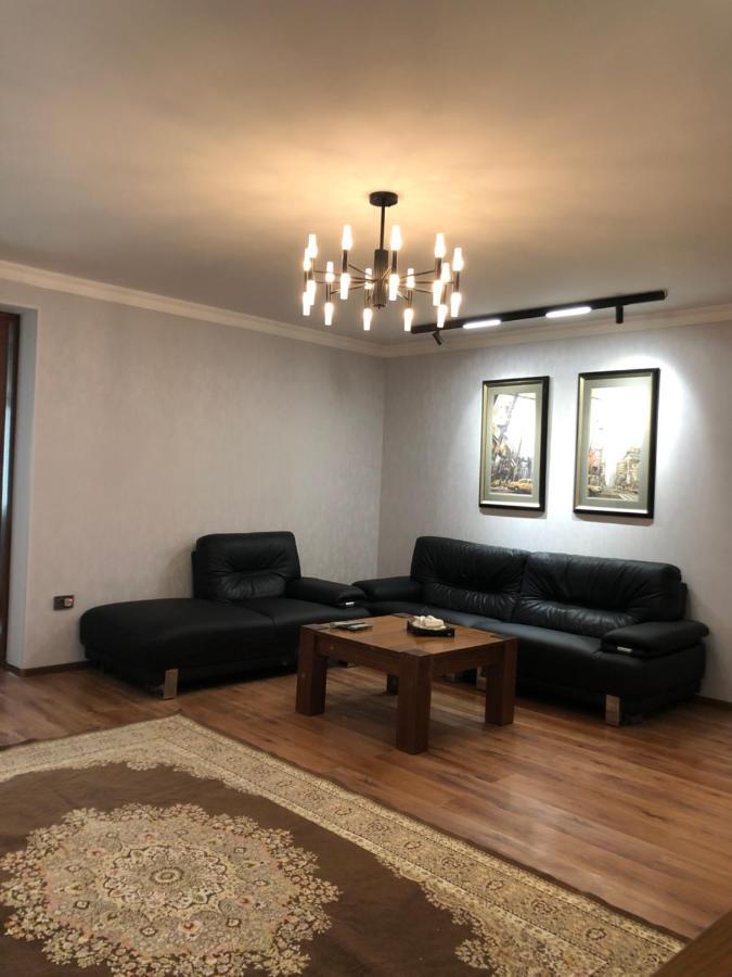 Stylish Apartments In The Heart Of The City! Tasjkent Buitenkant foto