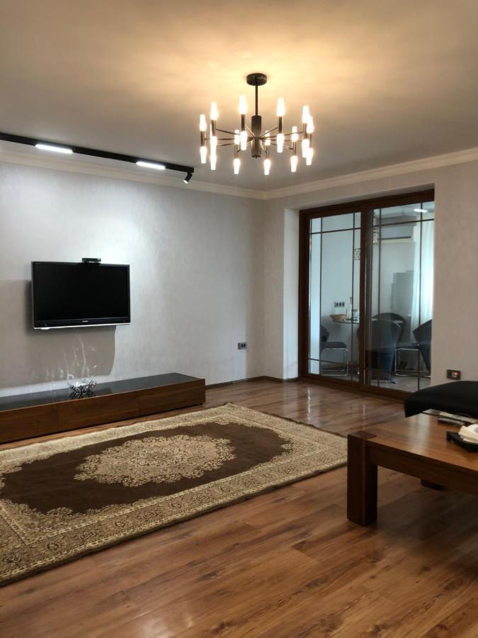 Stylish Apartments In The Heart Of The City! Tasjkent Buitenkant foto