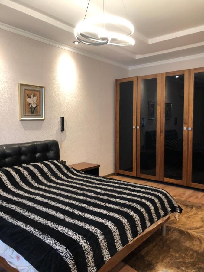 Stylish Apartments In The Heart Of The City! Tasjkent Buitenkant foto