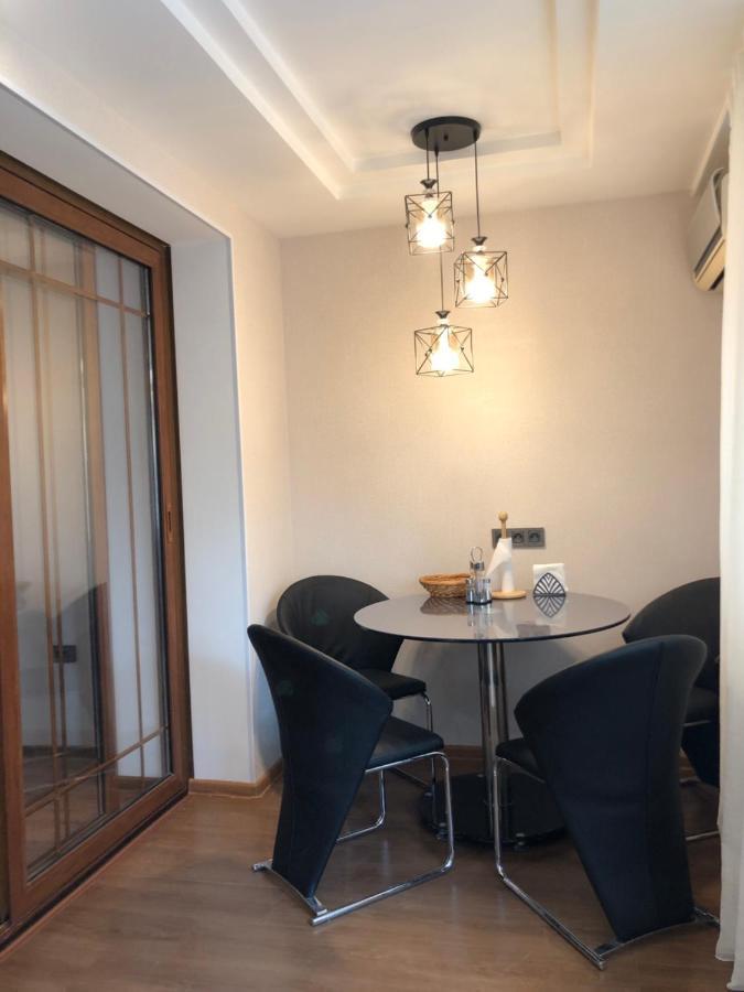 Stylish Apartments In The Heart Of The City! Tasjkent Buitenkant foto